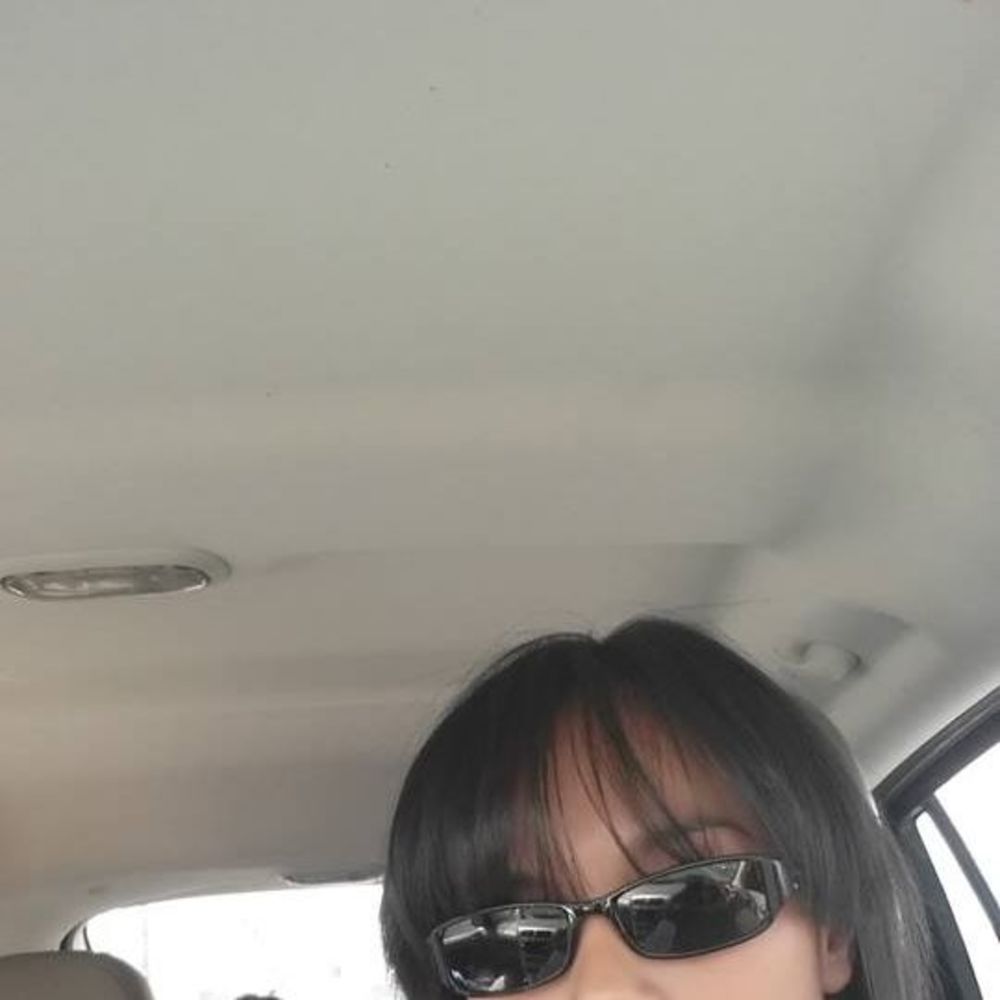 Meet your Posher, Catalina